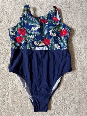 NWOT Cupshe Swimsuit